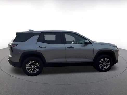 Used 2025 Chevrolet Equinox LT image 16