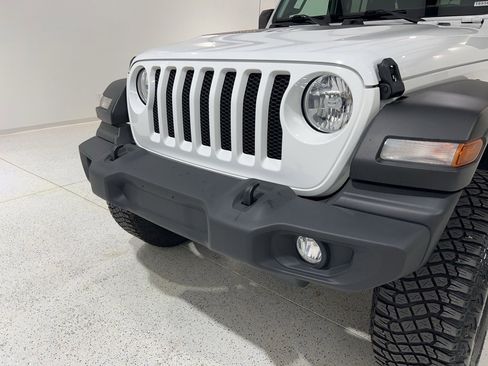 Used 2021 Jeep Wrangler Unlimited Sport image 24