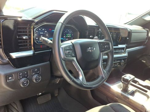 Used 2024 Chevrolet Silverado 1500 RST w/ All Star Edition Plus AWD/4WD image 8