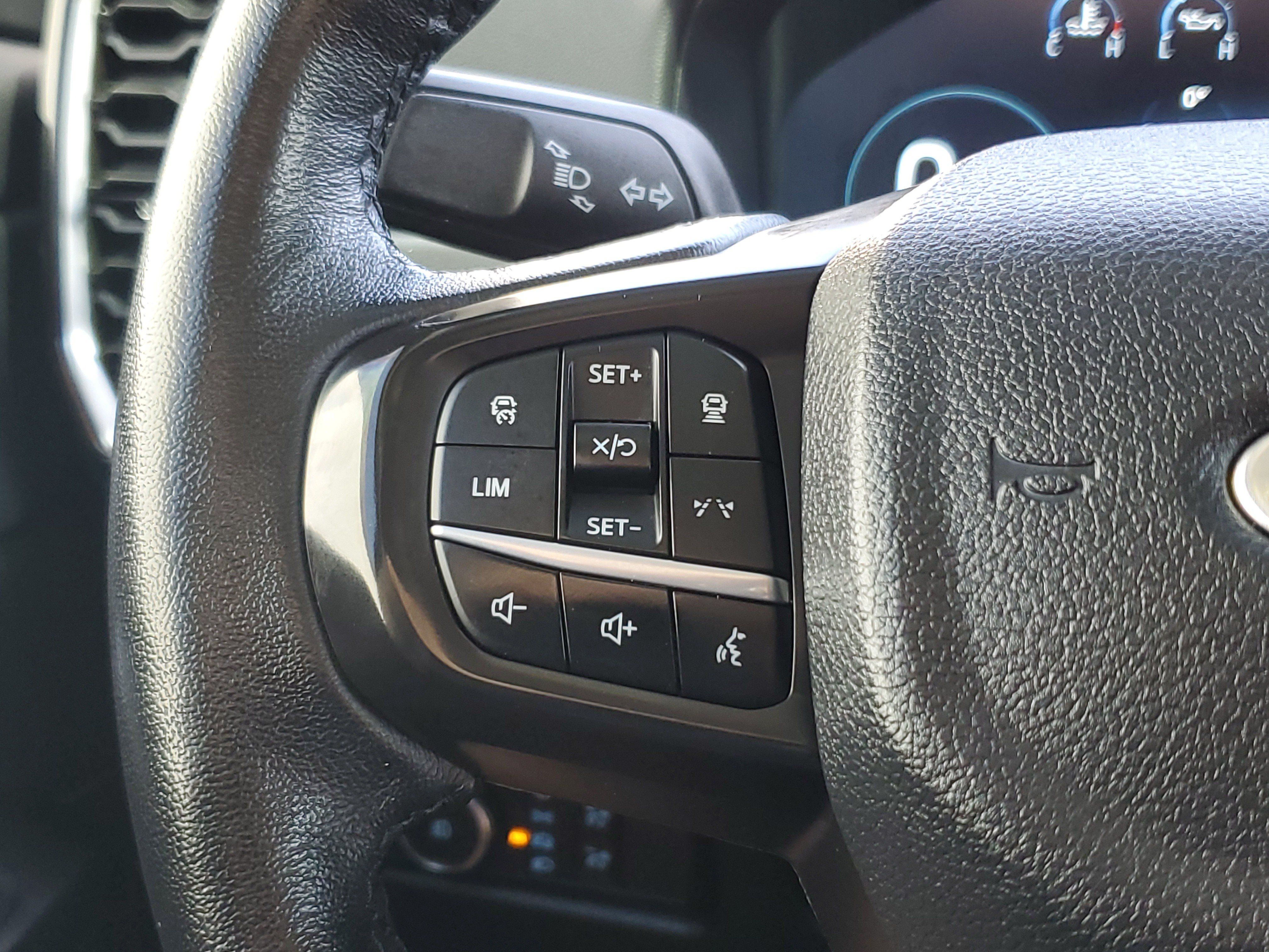 Used 2025 Ford Ranger Lariat w/ FX4 Off-Road Package AWD/4WD image 22