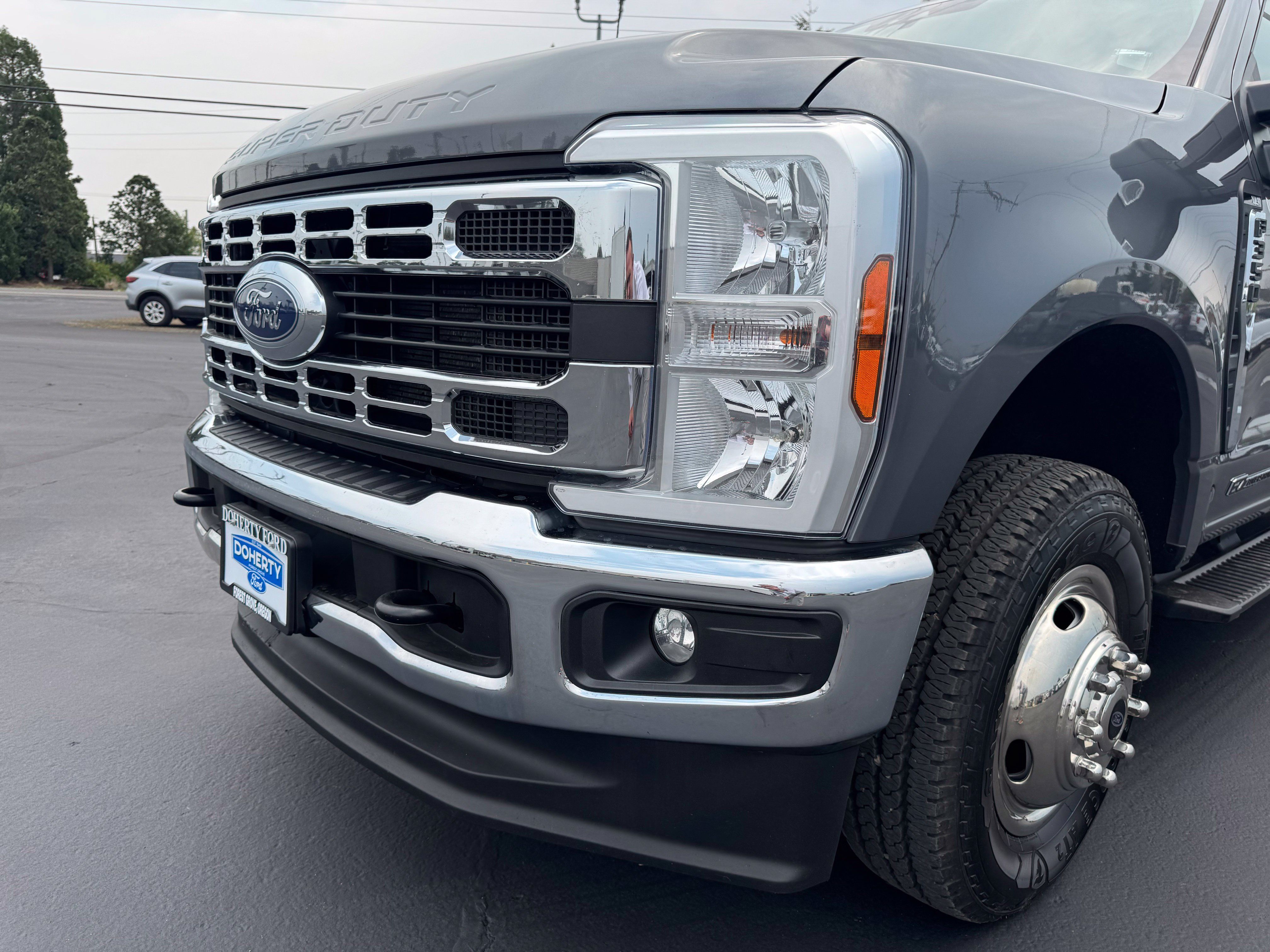 Used 2024 Ford F350 XLT AWD/4WD image 7
