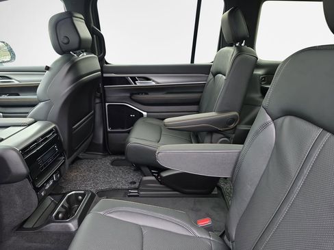 New 2026 Jeep Grand Wagoneer 4WD image 24