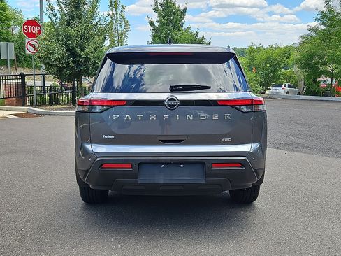 Certified 2024 Nissan Pathfinder S w/ Cargo Package AWD/4WD image 5