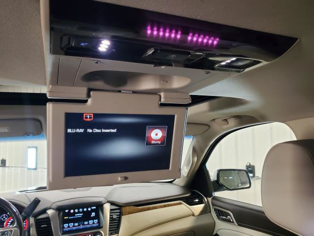 Used 2016 GMC Yukon Denali w/ Open Road Package AWD/4WD image 12