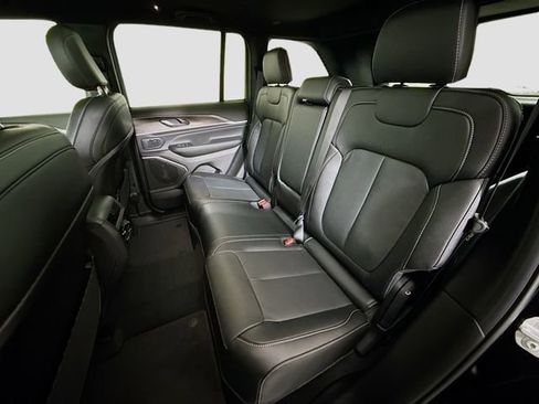 New 2026 Jeep Grand Cherokee Limited image 24