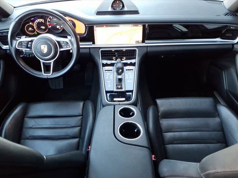 Certified 2019 Porsche Panamera image 24