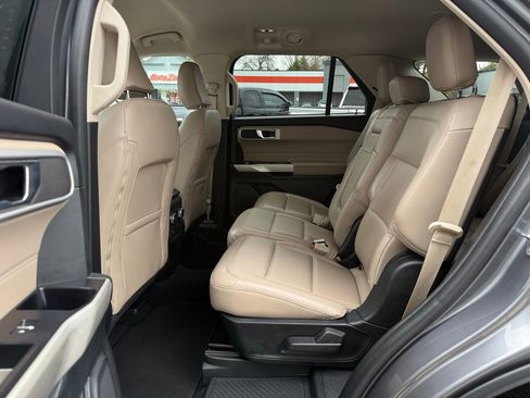 Used 2021 Ford Explorer XLT w/ Equipment Group 202A image 43