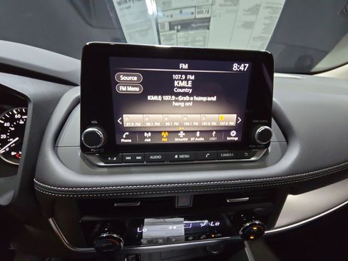 New 2026 Nissan Rogue SV image 28