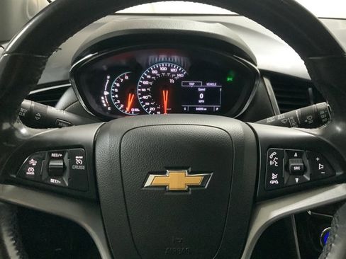 Used 2019 Chevrolet Trax Premier w/ Midnight Edition image 24