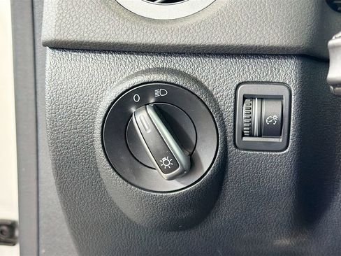 Used 2015 Volkswagen Tiguan S AWD/4WD image 13