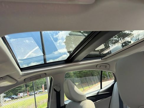 Used 2025 Toyota Camry XLE FWD image 20