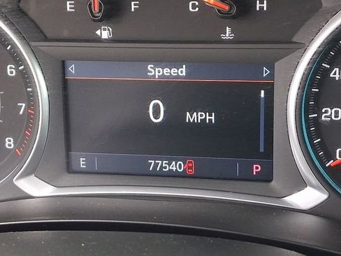 Used 2022 Chevrolet Traverse LT w/ Midnight/Sport Edition image 24