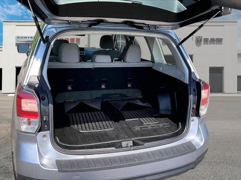 Used 2018 Subaru Forester 2.5i Premium AWD/4WD image 30
