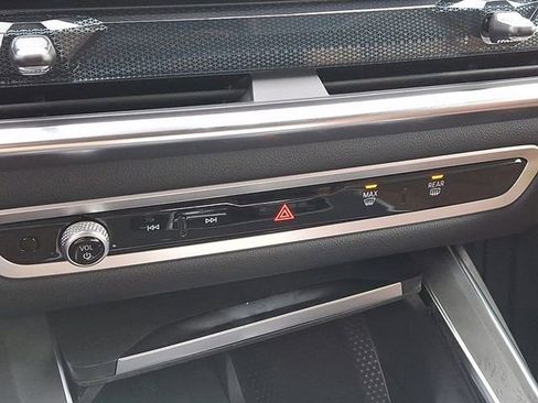 Certified 2026 BMW X7 xDrive40i AWD/4WD image 12