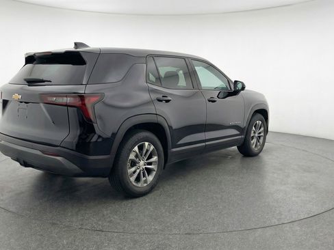 Used 2025 Chevrolet Equinox LT FWD image 9