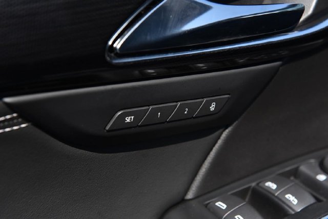 Used 2023 Buick Envision Essence w/ Sport Touring Package AWD/4WD image 10