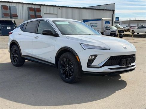 New 2026 Buick Envista Sport Touring image 1