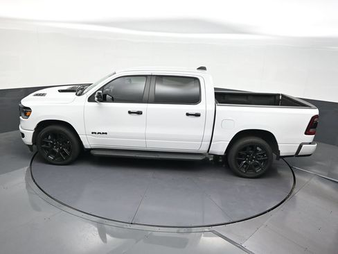 Used 2024 RAM 1500 Laramie AWD/4WD image 17