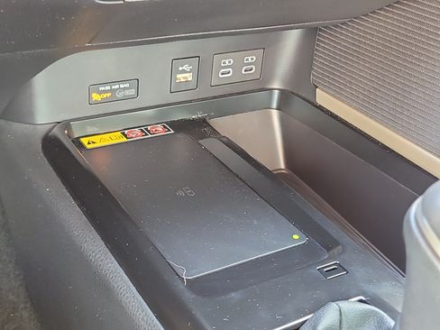 Used 2026 Toyota Camry SE w/ Multimedia Upgrade Package FWD image 25