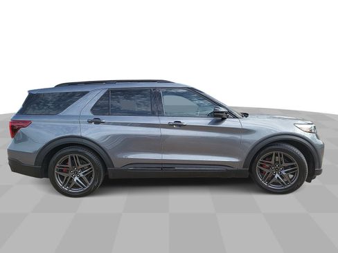 Used 2024 Ford Explorer ST w/ Equipment Group 401A AWD/4WD image 9