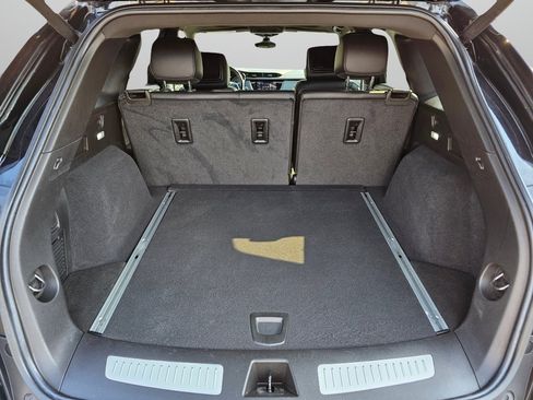 Used 2021 Cadillac XT5 Premium Luxury image 17