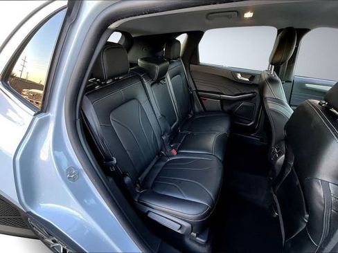 Used 2025 Ford Escape SE w/ PHEV Premium Package image 25