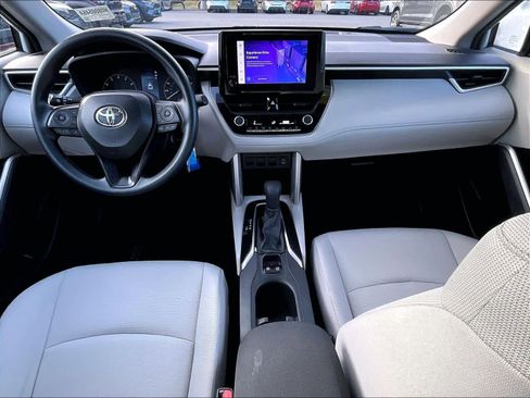 Certified 2024 Toyota Corolla Cross L image 21