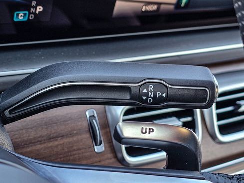 New 2026 Mercedes-Benz GLE 63 AMG S image 27