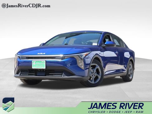 Used 2025 Kia K4 FWD image 1