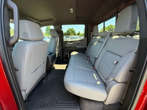 Used 2024 Chevrolet Silverado 1500 LT Trail Boss w/ Convenience Package II AWD/4WD image 24