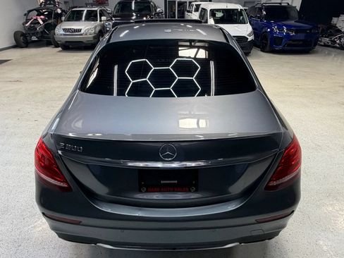 Used 2019 Mercedes-Benz E 300 image 13