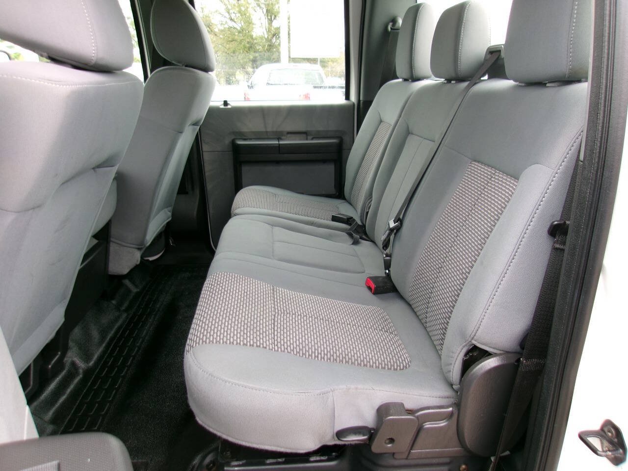 Used 2014 Ford F250 XL w/ Power Equipment Group AWD/4WD image 13