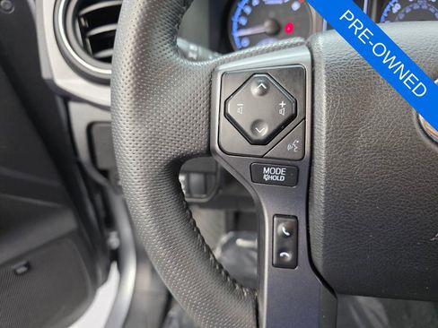 Used 2023 Toyota Tacoma TRD Off-Road w/ TRD Premium Off Road Package AWD/4WD image 20