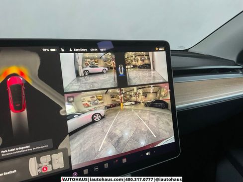 Used 2025 Tesla Model Y Long Range image 31