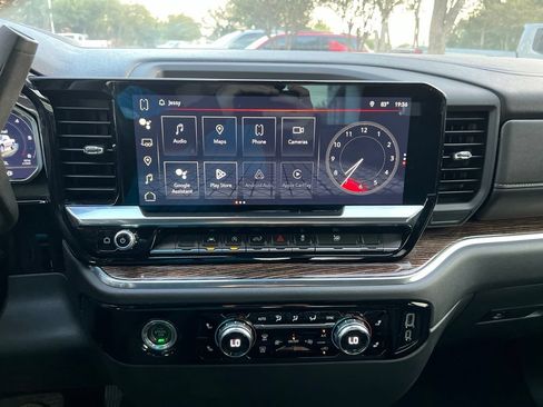 Used 2023 GMC Sierra 1500 Elevation RWD image 19