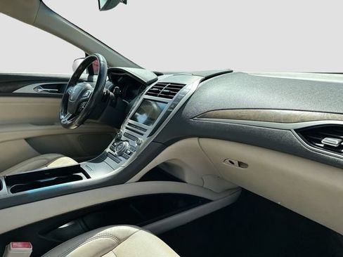 Used 2017 Lincoln MKZ Reserve FWD image 35