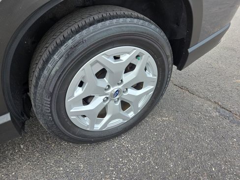 Used 2023 Subaru Forester image 9