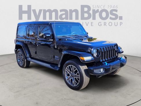 Used 2023 Jeep Wrangler Unlimited Sahara image 1