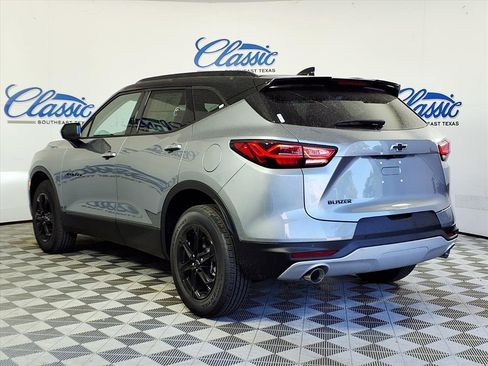 New 2026 Chevrolet Blazer LT w/ Convenience Package image 2