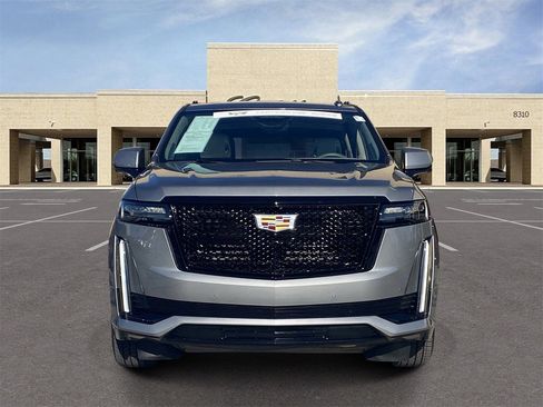 Certified 2024 Cadillac Escalade Sport Platinum image 2