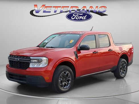 Certified 2024 Ford Maverick XLT FWD image 1