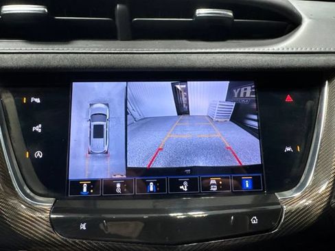 Used 2023 Cadillac XT6 Sport w/ Platinum Package AWD/4WD image 12