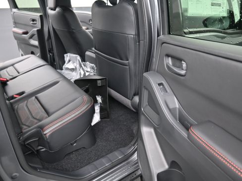 New 2026 Nissan Frontier Pro-X image 18