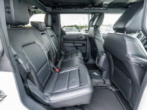 New 2025 Ford Bronco Outer Banks AWD/4WD image 13