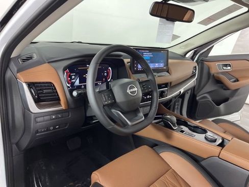 New 2026 Nissan Rogue Platinum image 19