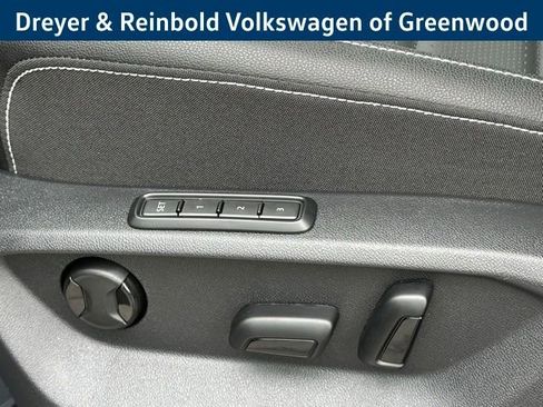 New 2026 Volkswagen Atlas Cross Sport SEL R-Line image 27