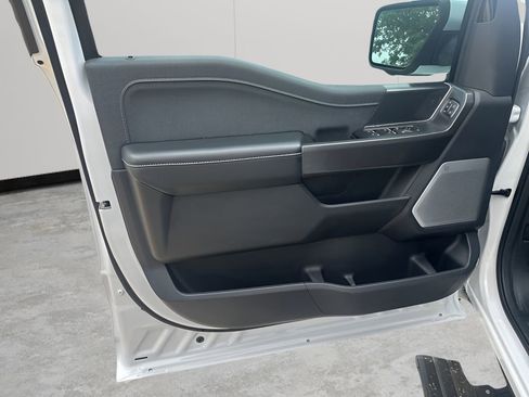 Used 2024 Ford F150 Lariat w/ Equipment Group 502A High image 31