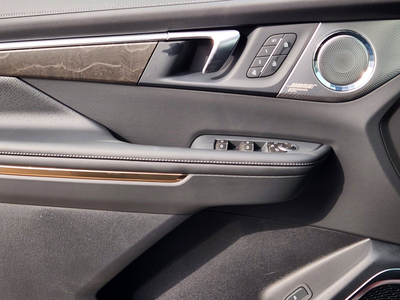New 2026 Buick Enclave Avenir w/ Super Cruise Package FWD image 18