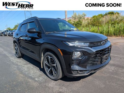 Used 2022 Chevrolet TrailBlazer RS FWD image 1