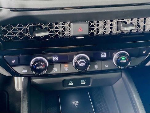 Used 2025 Honda Accord Sport image 18